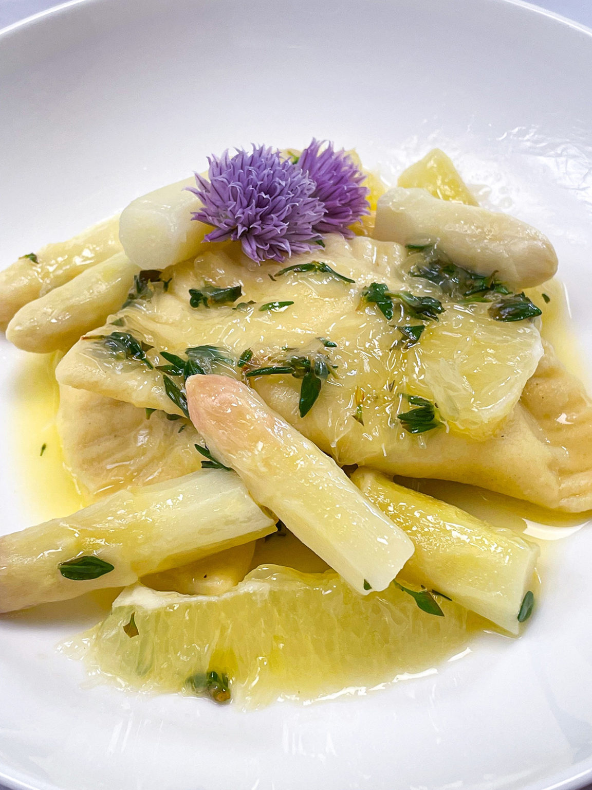 Spargel-Ravioli in Thymian Butter Rezept
